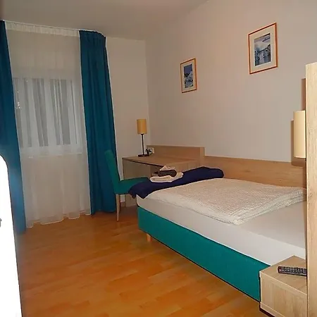 Hotel-lindenhof 3* Rauschenberg
