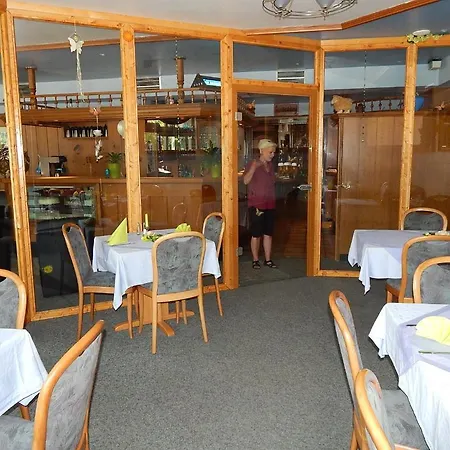 Hotel-lindenhof Rauschenberg